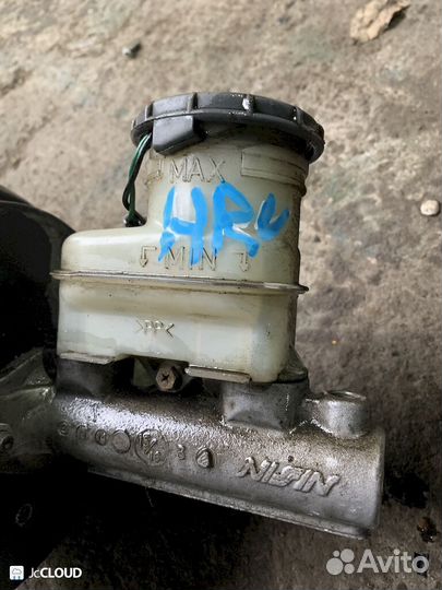 Главный тормозной цилиндр на honda HRV GH4 d16a