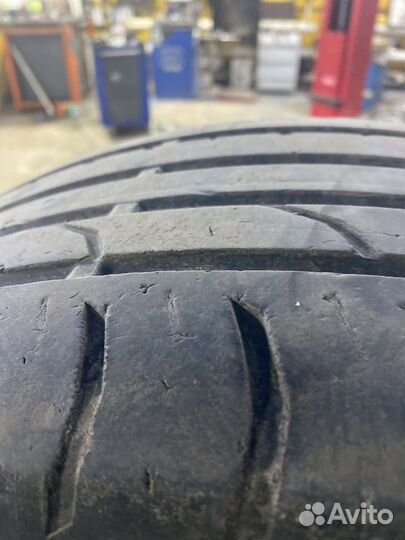 Continental ContiPremiumContact 2 215/60 R17