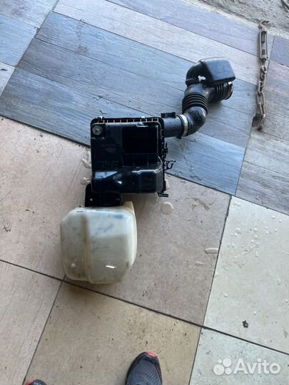 Корпус воздушного фильтра на subaru