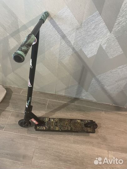 Трюковой самокат