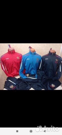 Спортивные костюмы 