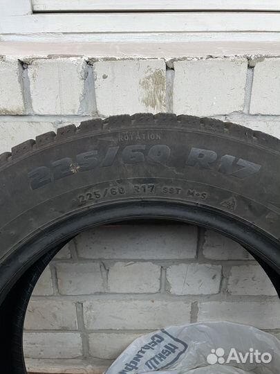 Pirelli Formula Ice 225/60 R17