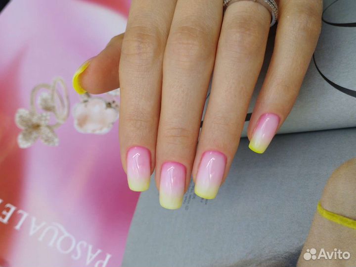 Маникюр с покрытием гель-лаком