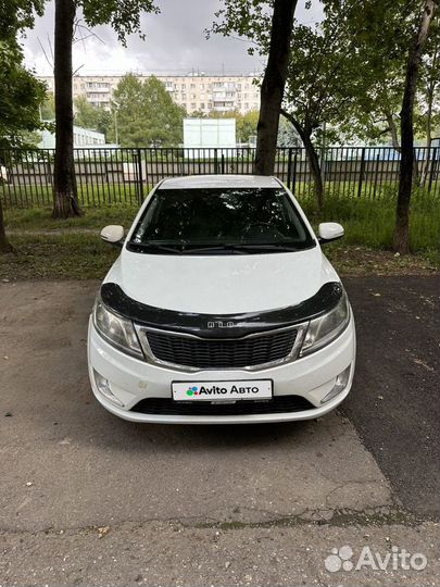 Kia Rio 1.6 AT, 2014, битый, 72 404 км