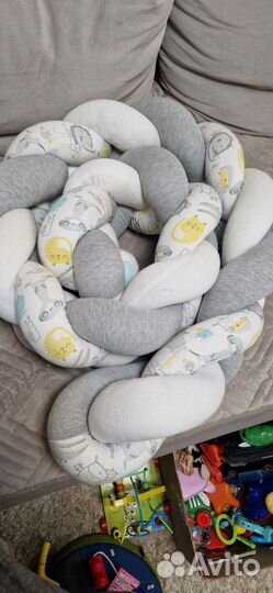 Бортик коса в кроватку