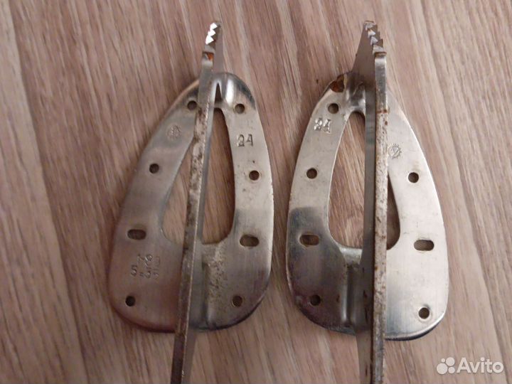 Лезвия для фигурных коньков