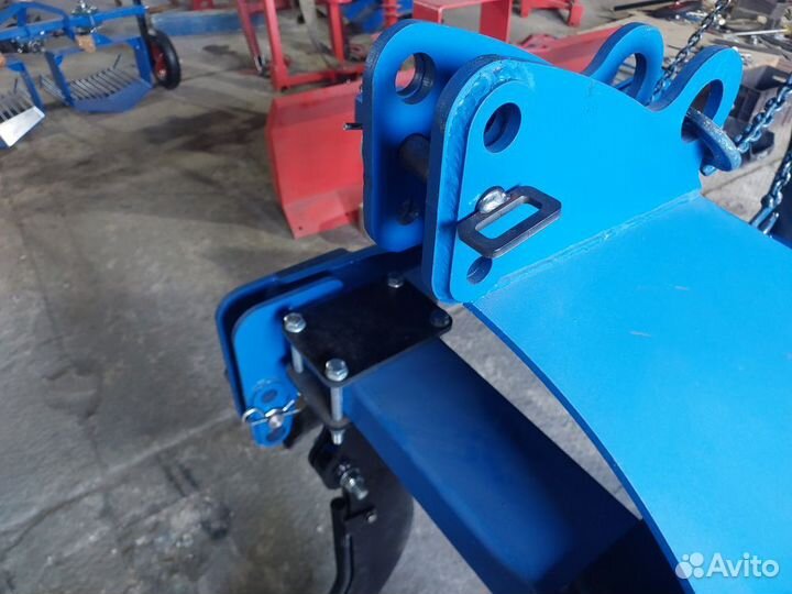 Глубокорыхлитель 4 рядный с катком