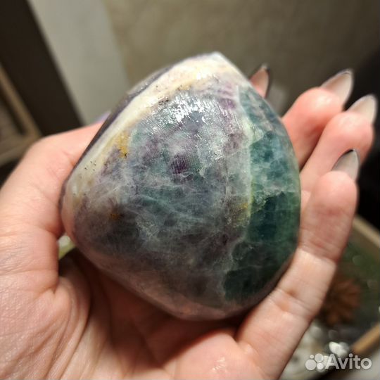 Флюорит 380 гр. Необычный