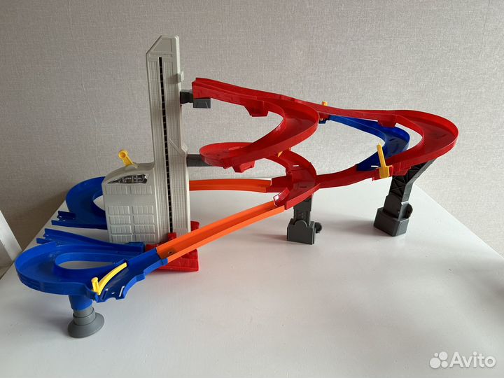 Трек для машинок