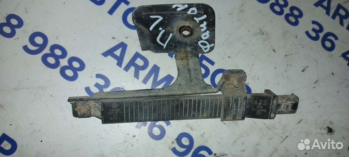 Антенна датчика давления шин на Volkswagen Phaeton