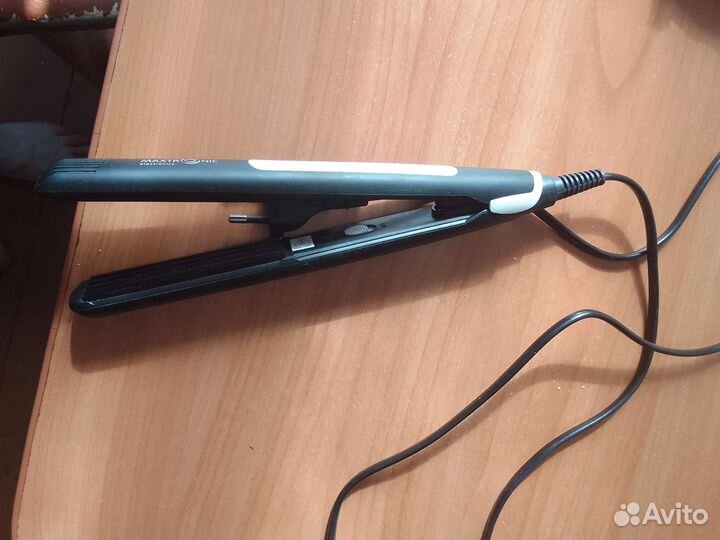 Выпрямитель для волос