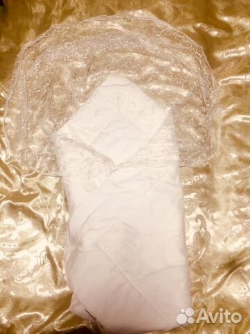 Одеяло-конверт с кружевом