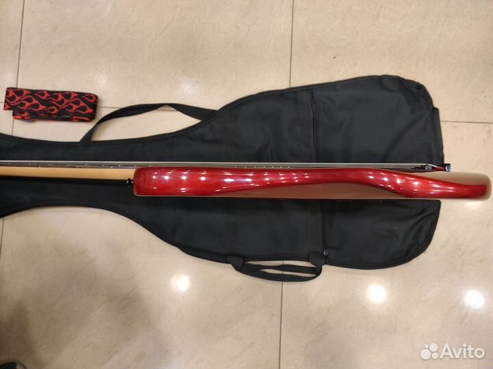 Бас гитара flight - 5-струнная с чехлом
