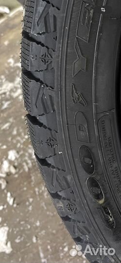 Goodyear UltraGrip Cross 245/45 R20 103T