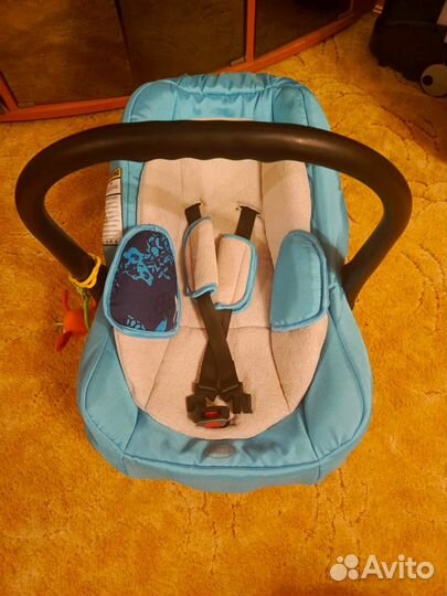 Детская люлька в машину