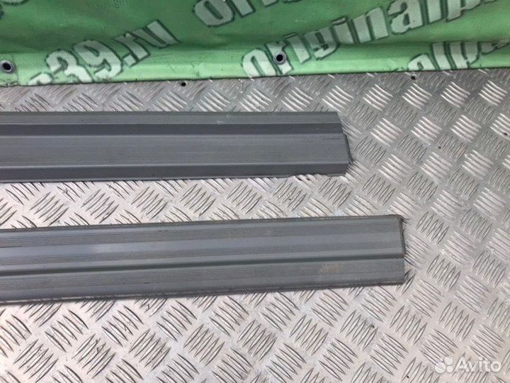 Накладки на пороги Mercedes-Benz E-Class C124