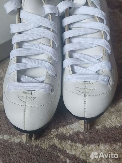 Коньки фигурные 33 р-р