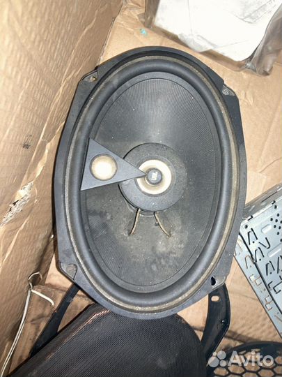 Динамики JBL