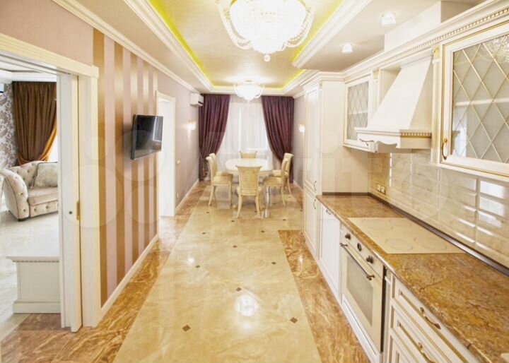 3-к. квартира, 84 м², 21/25 эт.