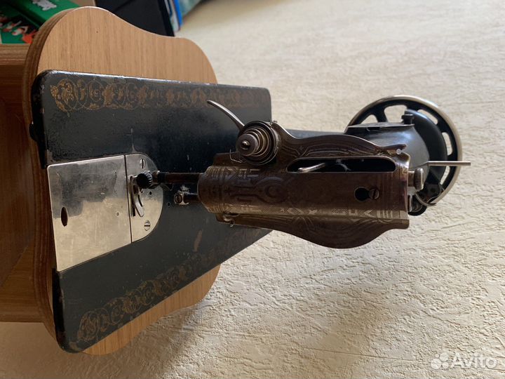 Швейная машина