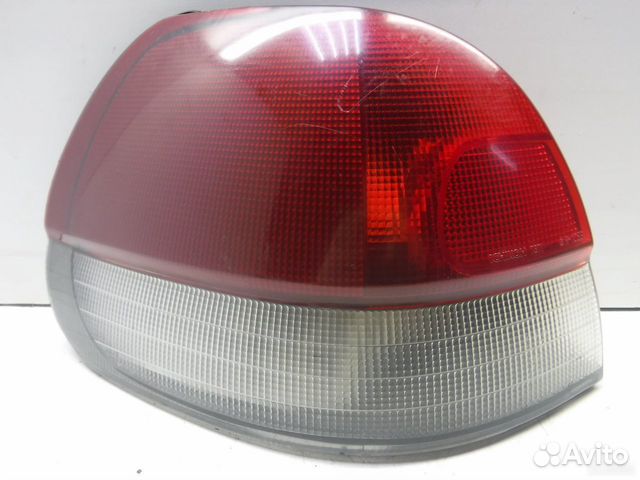 Фонарь задний левый Subaru Legacy Outback (B11)