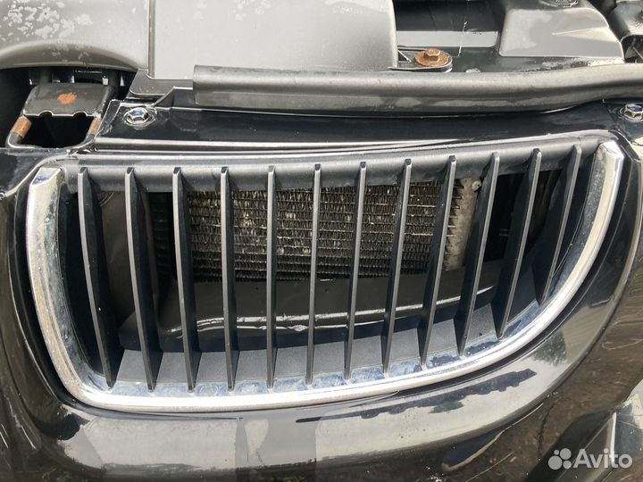 Левая решотка радиатора bmw 3 e 90