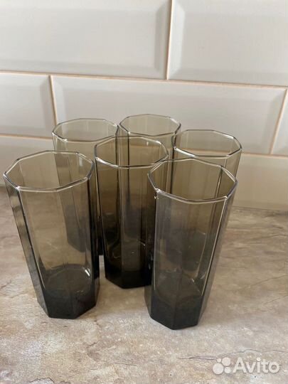 Кувшин со стаканами