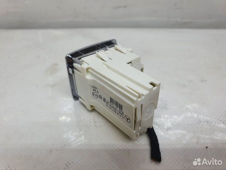 Часы Mercedes-Benz E C207 3.0 2015