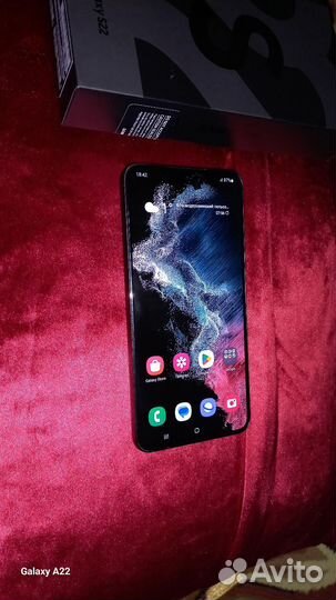 Samsung Galaxy S22, 8/256 ГБ