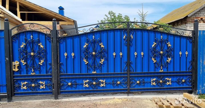 Кованные ворота и калитка
