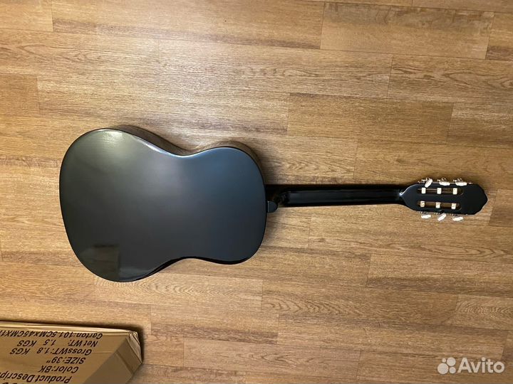 Классическая гитара новая (Bellucci bc3905)