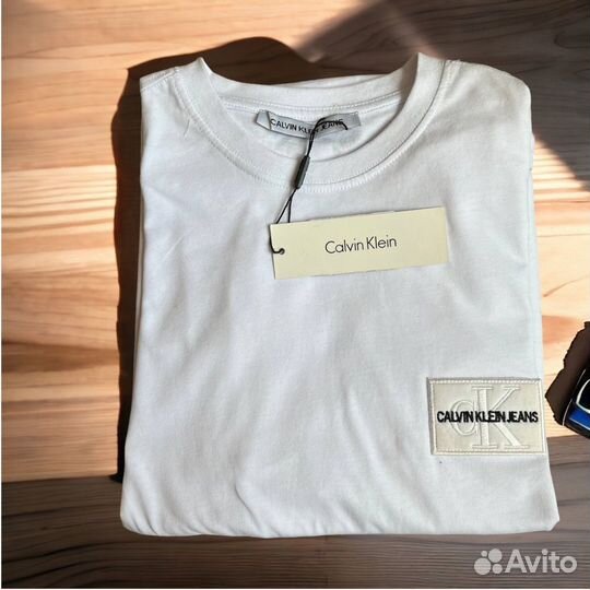 Футболка Calvin Klein белая новая Турция