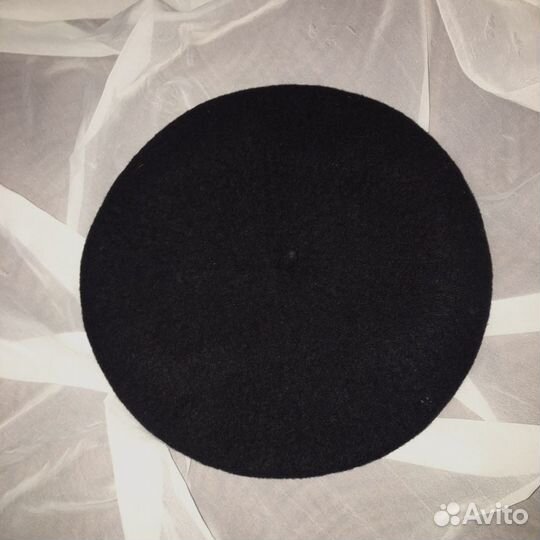 Черный берет, винтаж