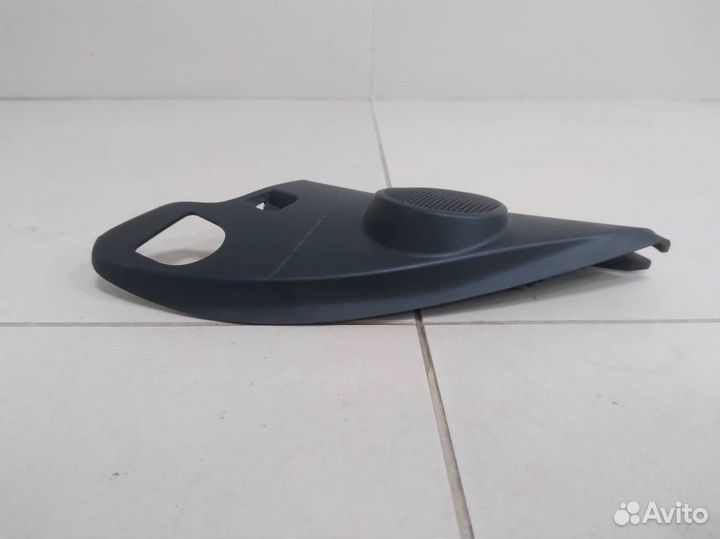 Крышка зеркала внутренняя левая Skoda Rapid 2012-2