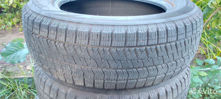 Bridgestone Blizzak VRX2 185/60 R15