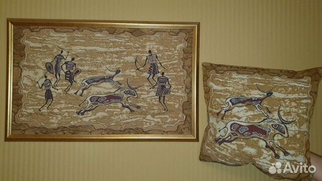 Картина и подушка из гобелена