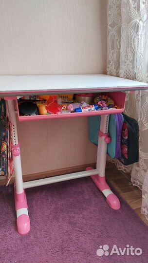 Школьный стол