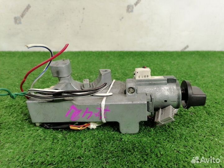 Замок зажигания Nissan Wingroad WFY11 QG15DE 2004