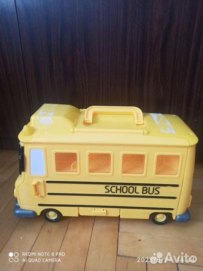 Игрушка автобус