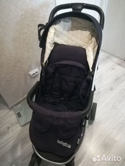Прогулочная коляска