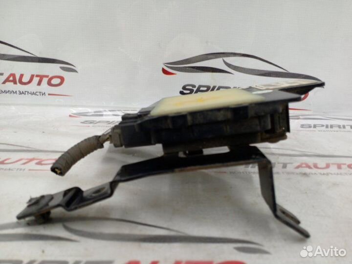 Датчик слепых зон задний правый Kia Sedona 3 G6DH