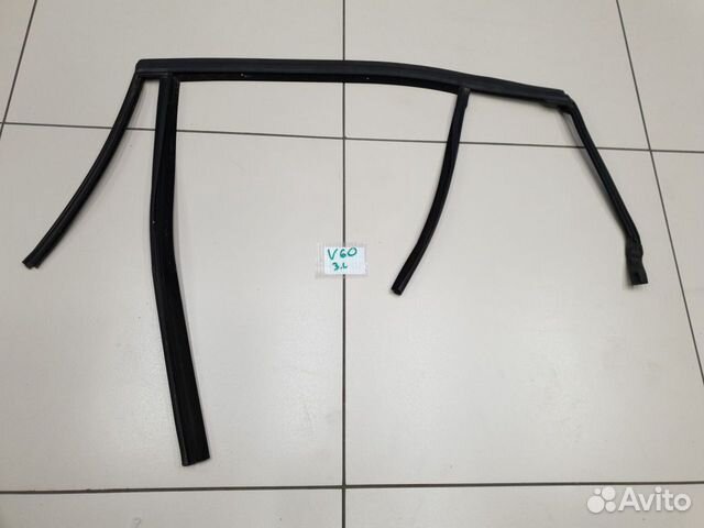 Направляющая стекла задней левой двери Volvo V60