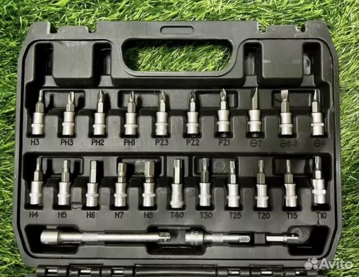 Набор автомобильных инструментов