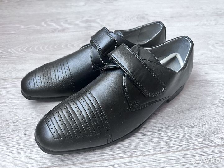 Туфли мужские новые размер 35