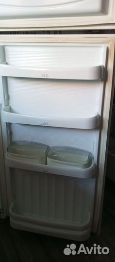 Холодильник норд бу, рабочий, дефекты на фото