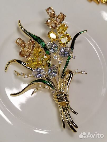 Брошь Букет цветов