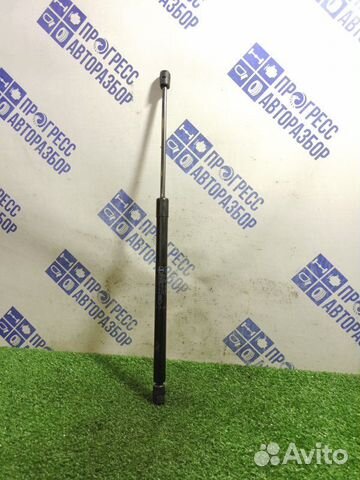 Амортизатор багажника правый Chevrolet Trailblazer