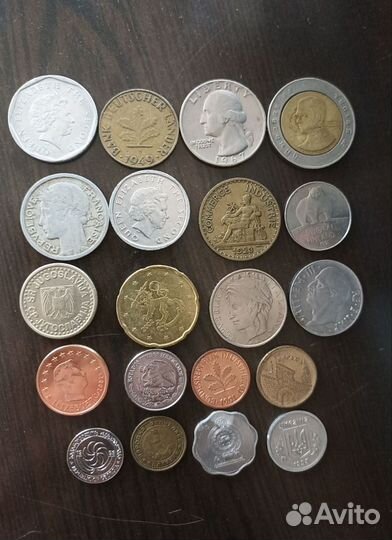 Набор монет разных стран