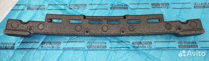 Наполнитель переднего бампера Тойота Аурис 12-15