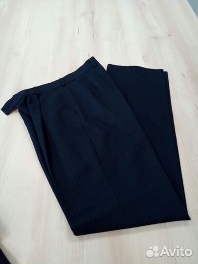 Школьная форма (костюм на мальчика новый)